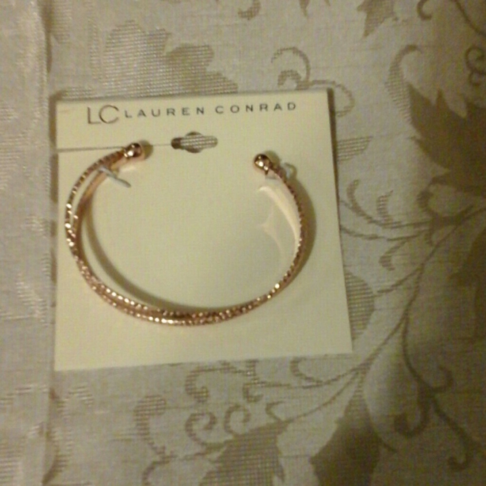 LC Lauren Conrad criss -cross bracelet *NWT